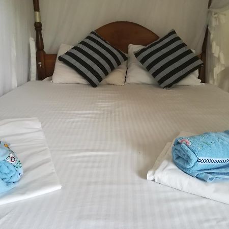 Hotel Sandara Тангалла Экстерьер фото